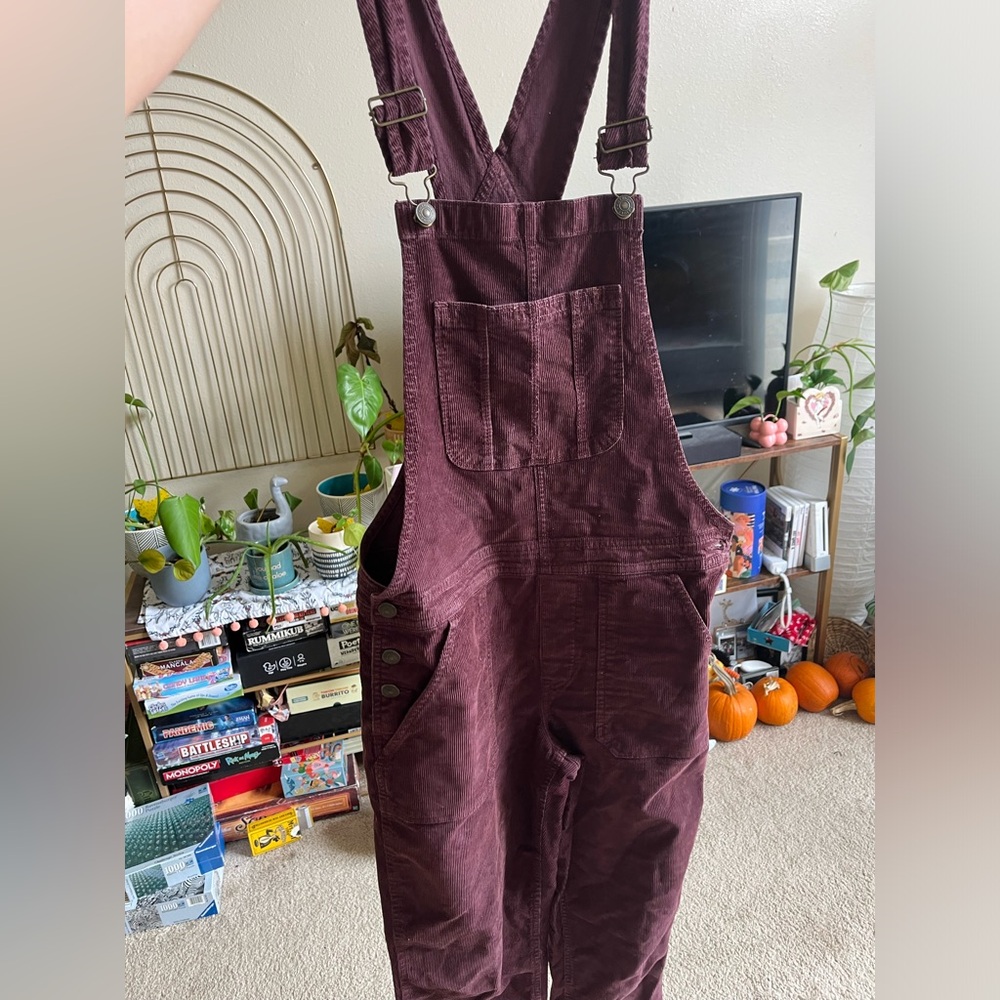 American Eagle Corduroy overalls